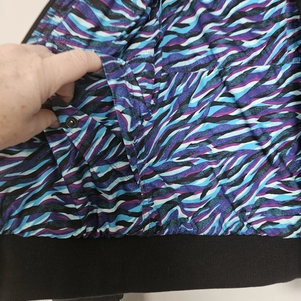 Ivivva Reversible Black Purple Blue Down Puffer Jacket size 10 flaw